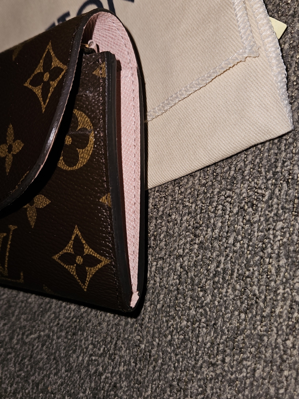 Louis Vuitton Monogram Continental Wallet - Picture 4 of 10